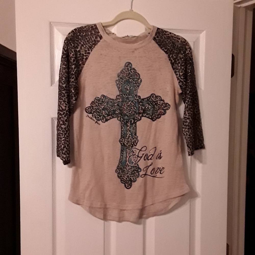 Beautiful tee - light fabric